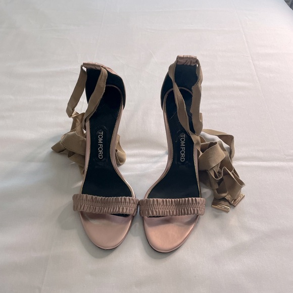 Tom Ford - Picture 2 of 7